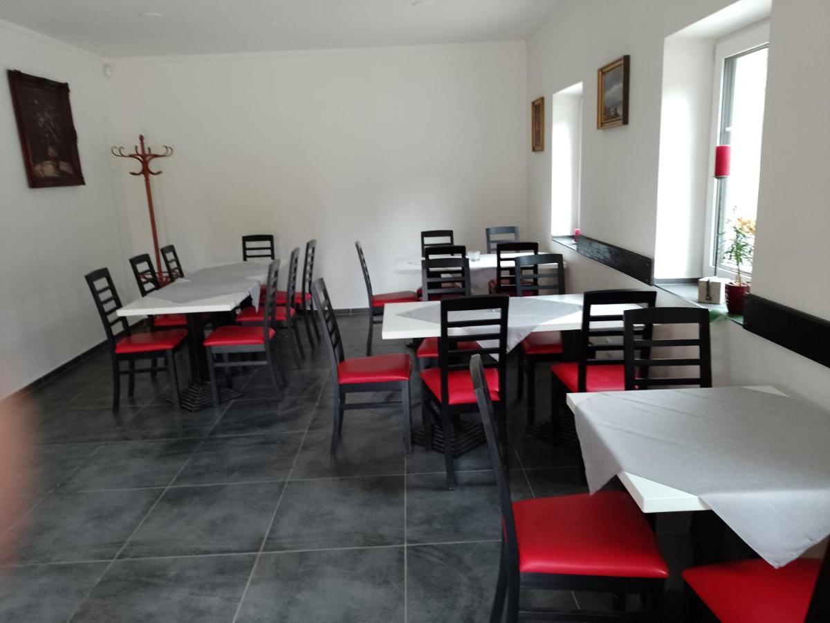 Penzion Litohlavy 17 - Na Samote U Lesa Králŭv Dvŭr 외부 사진