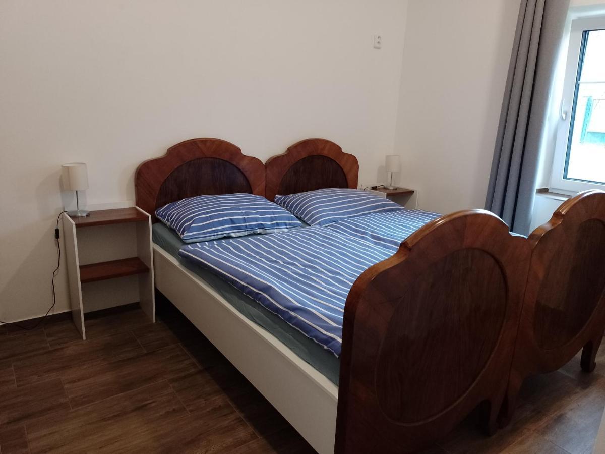 Penzion Litohlavy 17 - Na Samote U Lesa Králŭv Dvŭr 외부 사진